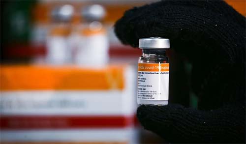 Imunizante da Coronavac será aplicado apenas no Maceió Shopping e Pátio Shopping