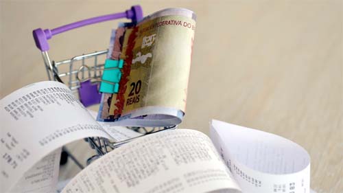 Ganhe dinheiro colocando o CPF na nota fiscal; entenda os benefícios