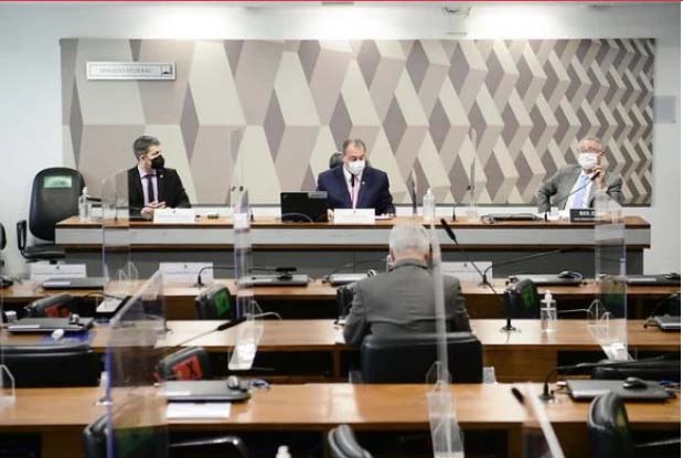 Último depoimento: CPI ouve representante dos municípios na Conitec sobre kit Covid no SUS