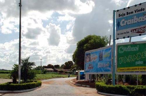 Mulher pede socorro pelo WhatsApp e consegue escapar de cárcere privado em Craíbas