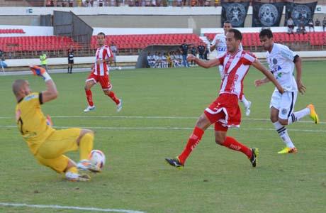 Com nova polêmica, CRB vence e quebra invencibilidade do ASA no Alagoano