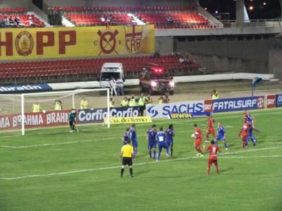 CRB joga bem, bate o Guaratinguetá e reage na Série B
