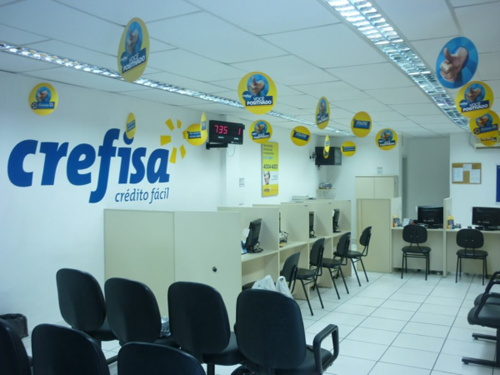 Justiça condena Crefisa a ressarcir e indenizar cliente por cobrança de juros abusiva