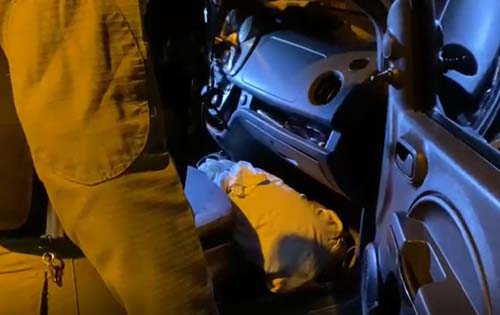 Pai “esconde” criança embaixo do banco para não levar multa durante operação do BPRV