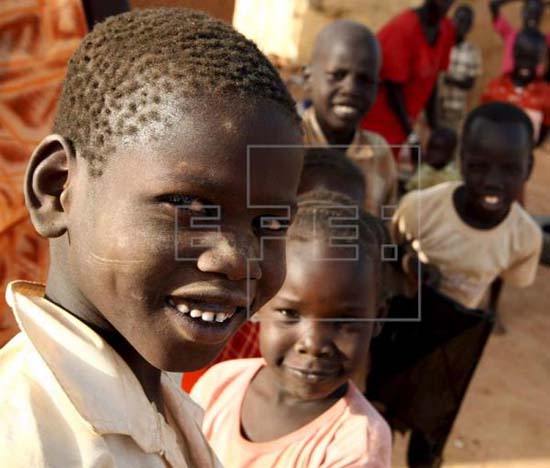 Mais de 2 milhões de crianças estão fora da escola por guerra no Sudão do Sul