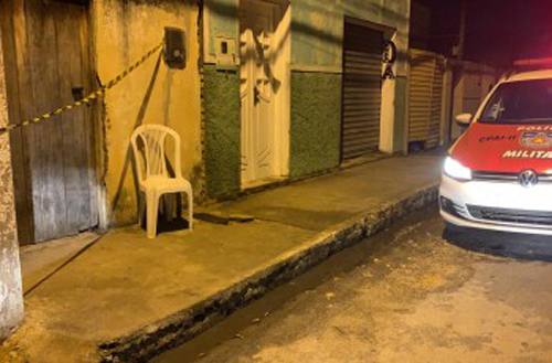 Homem é preso após assassinar a própria esposa a facadas em Arapiraca