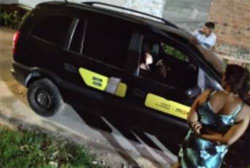 Homem e amante são mortos a tiros dentro de carro no Benedito Bentes
