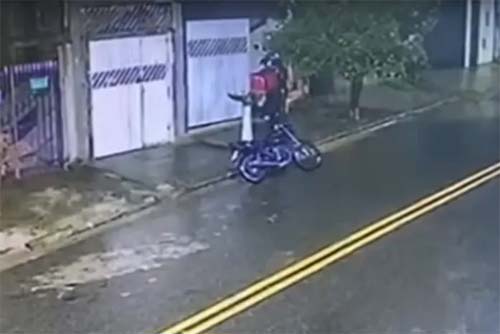 Homem que realizava entregas é morto a tiros no bairro Clima Bom, em Maceió