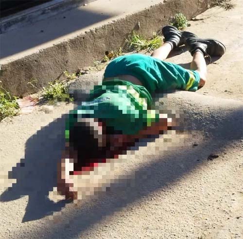 Gari é alvejado com 5 tiros e morre em frente a mercadinho; vítima estava indo trabalhar