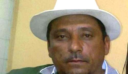 Corretor de motos é morto a tiros enquanto urinava em acostamento