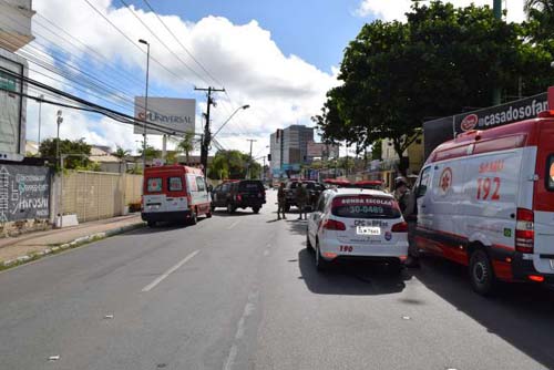 Jovem é alvejado com tiro na cabeça em Mangabeiras