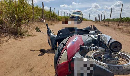 Motociclista agoniza até a morte ao ser baleado em estrada vicinal