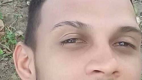 Jovem é encontrado morto em conjunto residencial em Mujrici