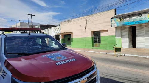 Homem é assassinado com golpes de punhal em Olho D' Água das Flores