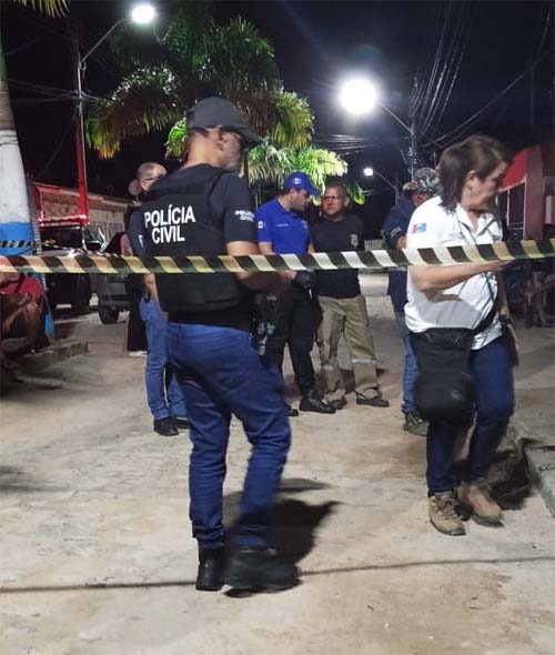 Homem é alvejado a tiros em cidade litorânea