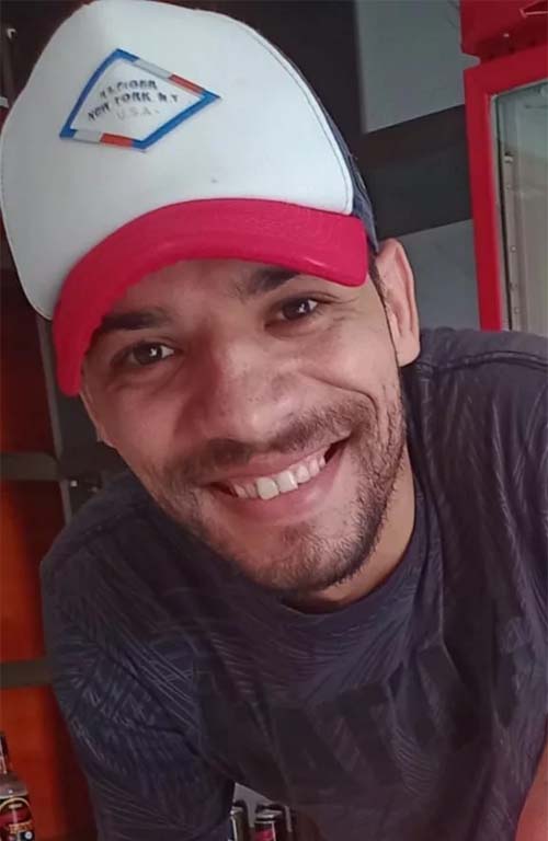 Encapuzados invadem bar e matam proprietário a tiros