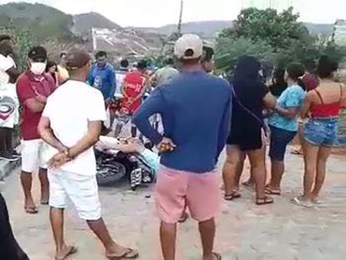 Jovem é assassinado a tiros enquanto guiava moto em Santana do Ipanema