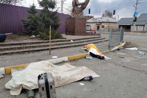 A mãe, um adolescente, e uma garotinha já estavam mortos no momento do registro feito por uma fotógrafa do jornal norte-americano, 'The New York Times'