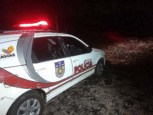 Homem é preso com drogas, confessa assassinatos e mostra onde escondeu corpos