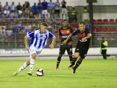 CSA fica no empate de 1 a 1 com o Vitória, na estreia pela Copa do Nordeste