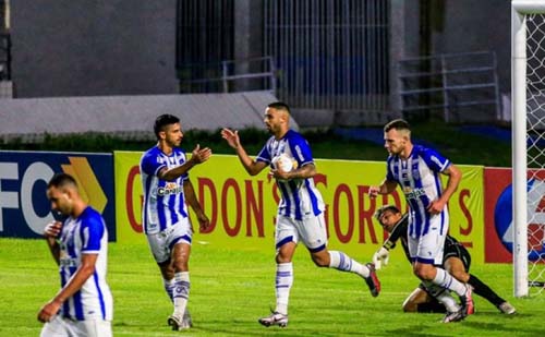 CSA tropeça no Rei Pelé contra o 4 de Julho