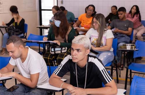 Mais de quatro mil pessoas se formaram em cursos profissionalizantes gratuitos