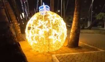 Iluminação natalina de Maceió encanta alagoanos e turistas