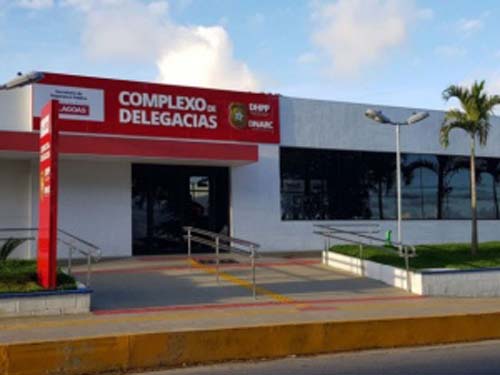 Suspeitos de homicídios são presos em cumprimento de mandados em Maceió