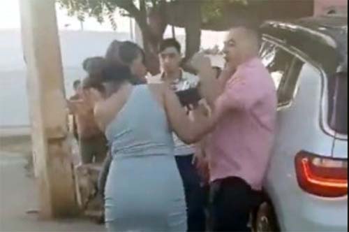 Governador do Ceará afasta delegado que agrediu mulher no meio da rua