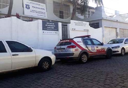 Homem tem veículo furtado no centro de Delmiro Gouveia