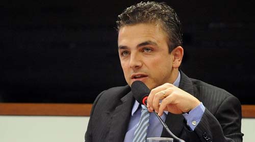 Governo vai devolver R$ 273 milhões ao Ministério da Ciência