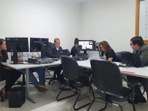 Delegada conduz depoimento especial de criança vítima de violência