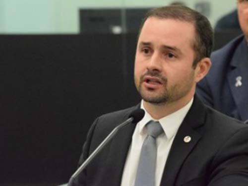 Deputados cobram do Governo flexibilidade para abertura gradativa do comércio