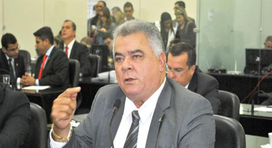 Deputado estadual João Beltrão é internado em estado grave em UTI