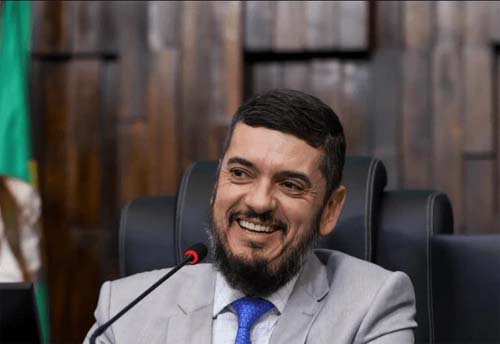 Alerj decide por libertar Rodrigo Bacellar após internação preventiva