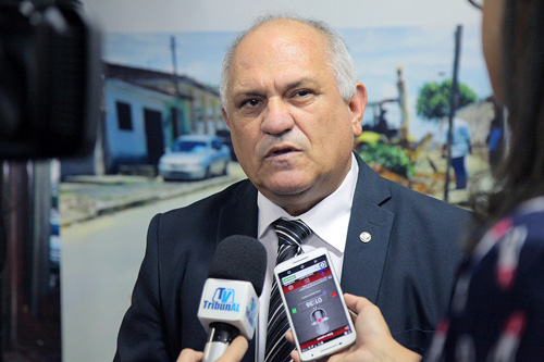 Desembargador palmarino Otávio Praxedes é homenageado pelo Conselho Estadual de Segurança Pública