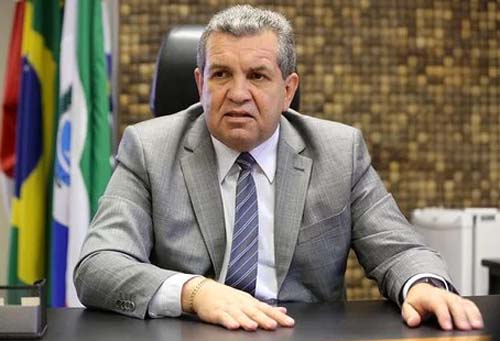 Desembargador Washington Luiz recebe comenda em Pão de Açúcar