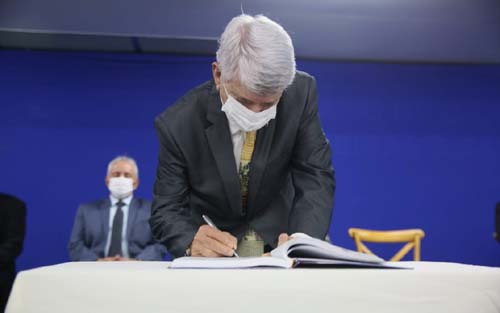 Presidente do TJAL assume o cargo de governador de Alagoas