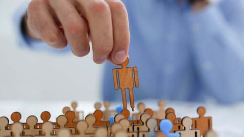 O exército de 5,9 milhões de desempregados de fora do índice oficial