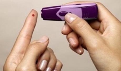 Bombas de insulina podem controlar o diabetes melhor do que injeções