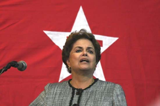 Para Dilma, Brasil será ingovernável se invalidarem candidatura de Lula