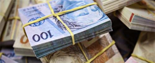 Governo volta a aumentar margem do emprestimo consignado para 40%