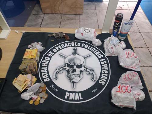 Polícia apreende R$ 2,8 mil com assaltante de farmácia; segundo suspeito ainda não foi encontrado