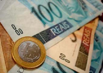 Inflação encosta nos 9% em 2015 na pesquisa Focus