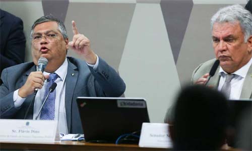 Dino pedirá ação contra racismo sofrido por jogadores na Argentina