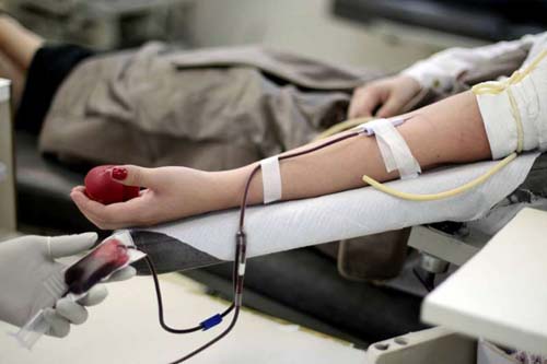 Preocupados com queda de estoques, hemocentros brasileiros convocam doadores de sangue