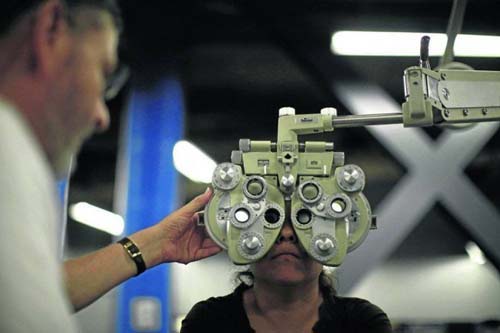 Doenças dos olhos podem ser primeiros sinais de demência, aponta pesquisa