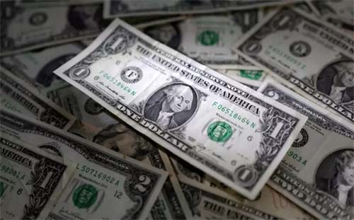 Dólar fecha estável ante real após impulso vindo dos EUA  