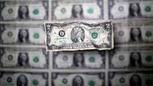 Participação do dólar nas reservas globais cai para o menor nível desde 1995, diz FMI