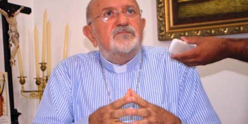 Arcebispo Dom Antônio Muniz critica interferência política em instituições
